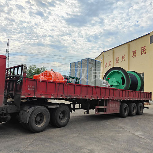 鶴壁雙民租賃絞車JK-2×1.8P礦井提升機裝車發(fā)貨！