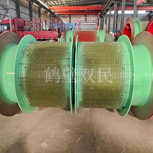 鑿井絞車(chē)廠家生產(chǎn)的2JTP-1.2×0.8P礦用提升絞車(chē)發(fā)貨！